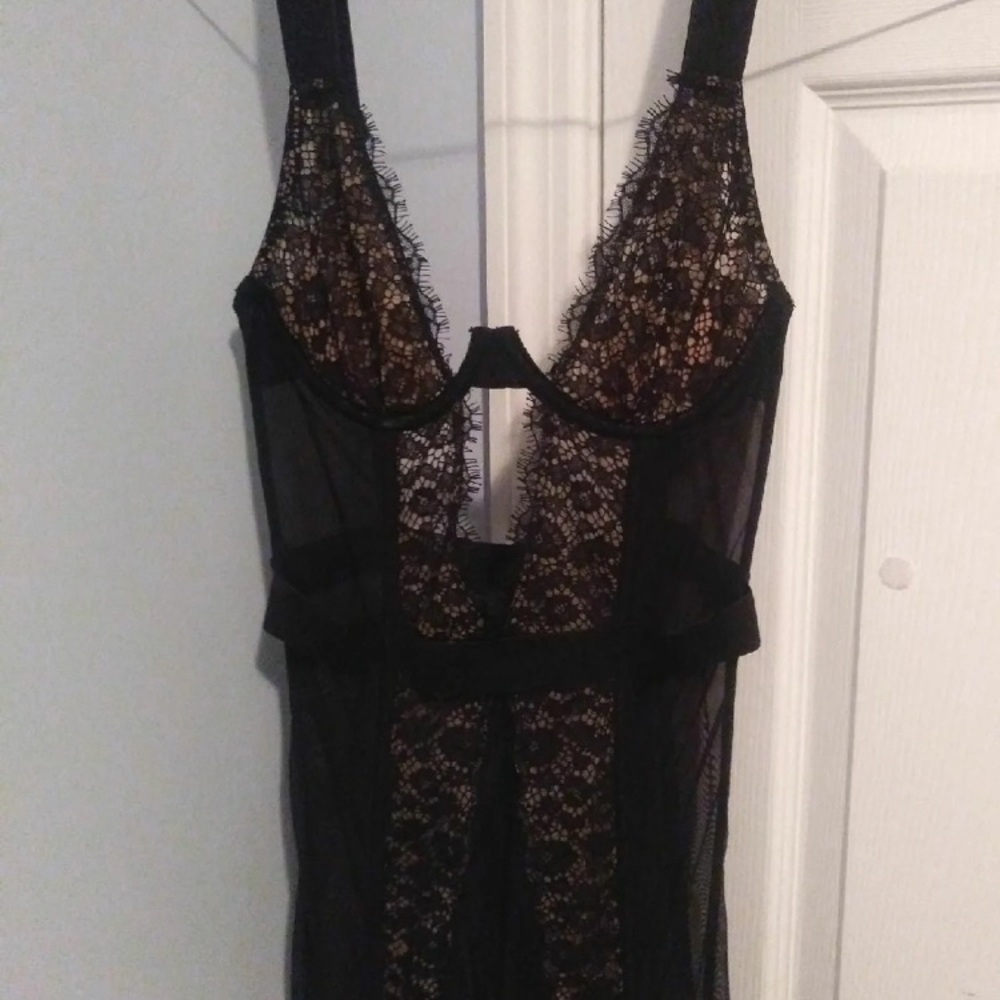 NWT VS Lingerie
